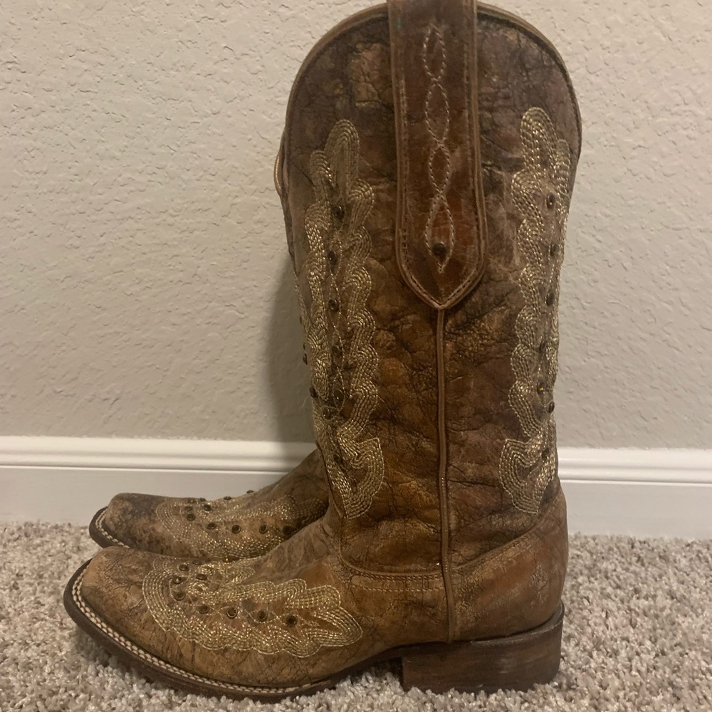 💎WOMENS CORRAL BOOTS💎 9.5M